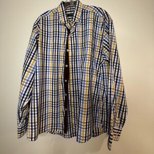 T392- Casual Plaid Button-Down Shirt in Blue and Yellow